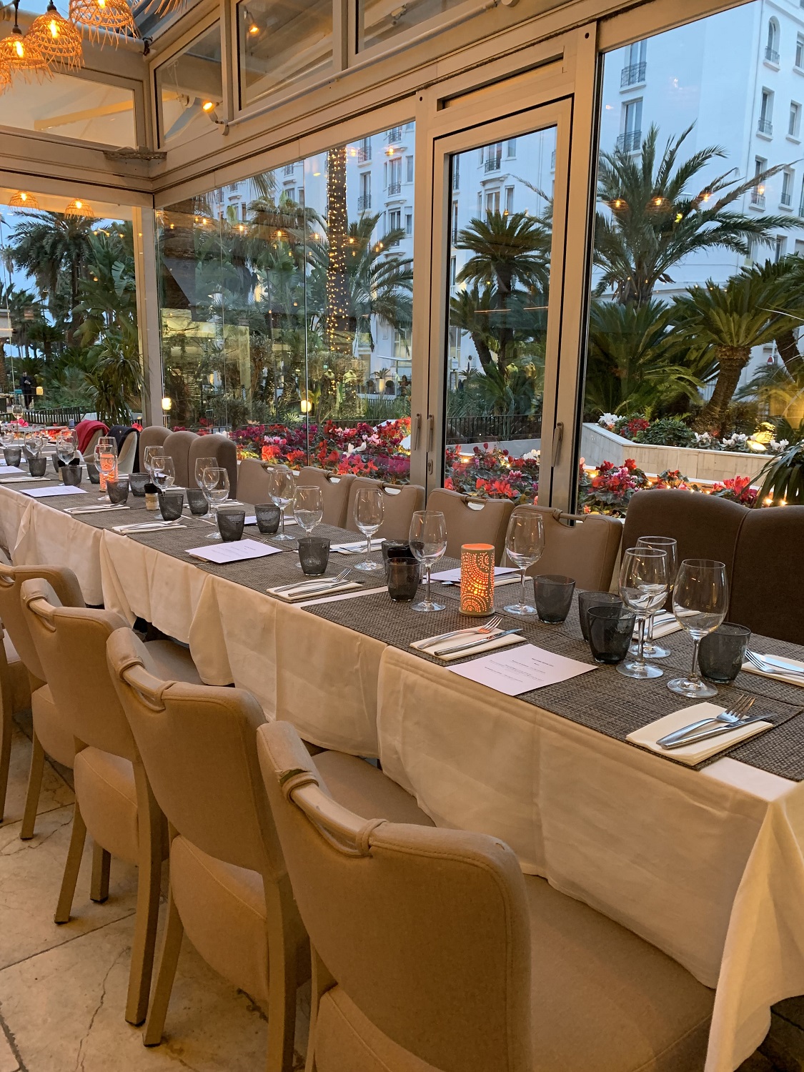 restaurant cannes-cuisine francaise cannes-location de salle cannes-meilleur restaurant cannes-cuisine mediterraneenne cannes